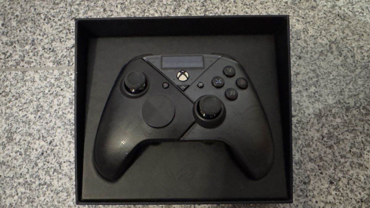 Controller: ASUS ROG Raikiri Pro Controller / Neuwertig wenig gebraucht – Nuovo (secondo la descrizione) da Siebnen venduto da Airfriedel 2