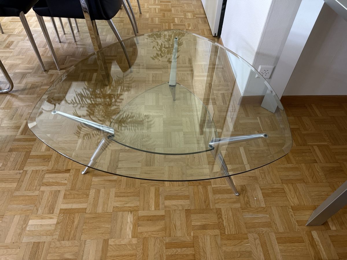 Tavoli: Couchtisch aus Glas mit Chromfüssen – Usato da Zollikerberg venduto da n737_P5