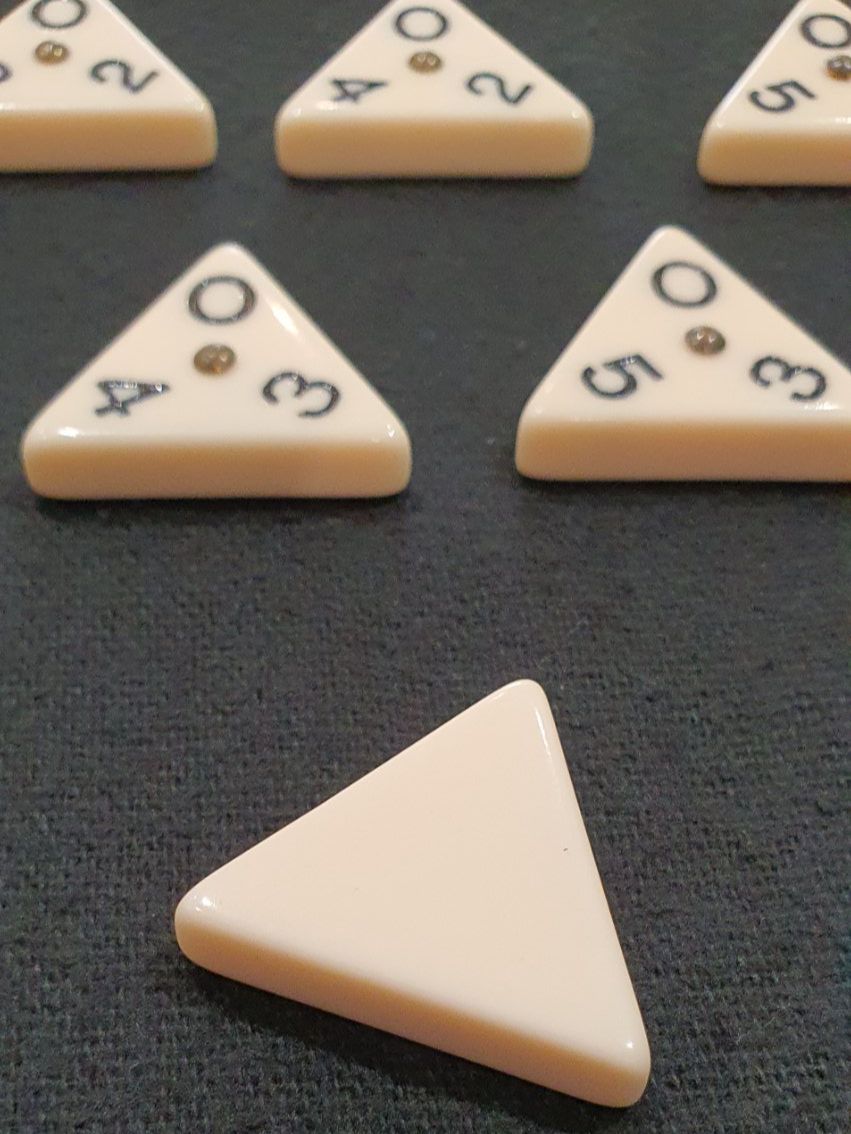 Giochi: Neuwertiges Triominos - 56 Teile – Usato da Jona venduto da VivianPatrick 4
