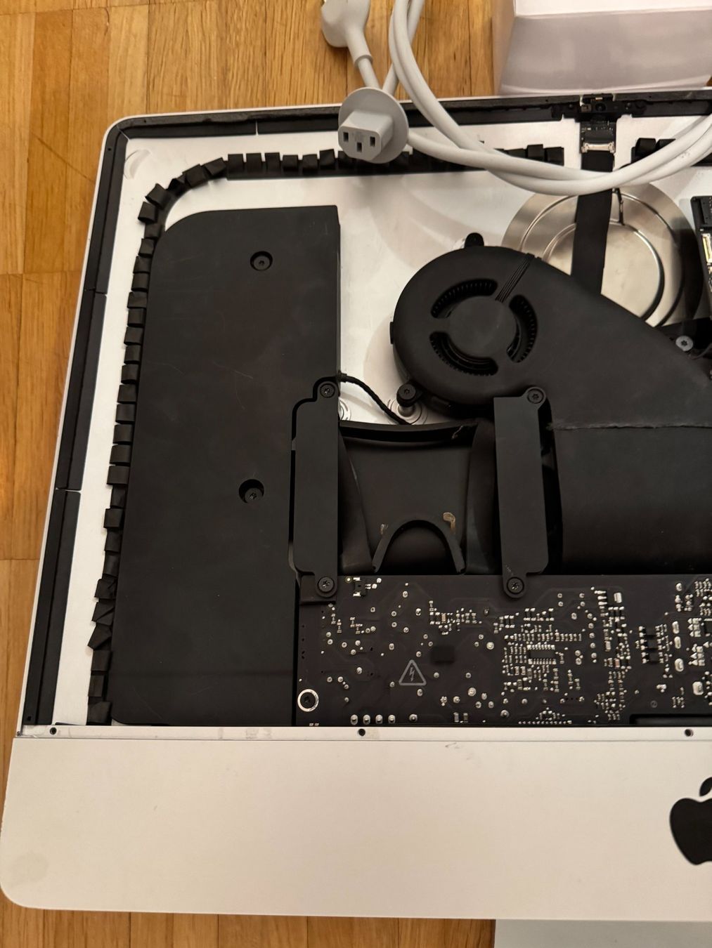 Apple PC: Apple Imac 21.5 (defekt) – Usato da Obfelden venduto da Gshocks 2