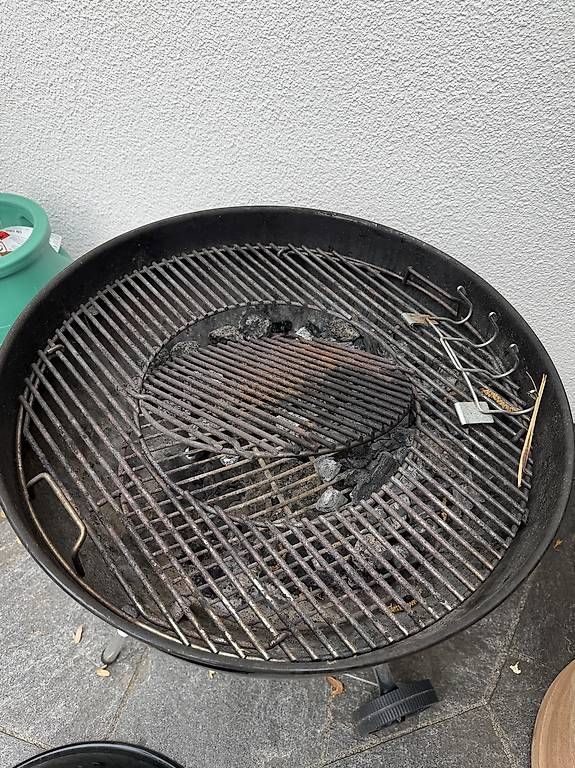 Griglie: Weber Holzkohlegrill – Usato da Baar venduto da Heike1978 2