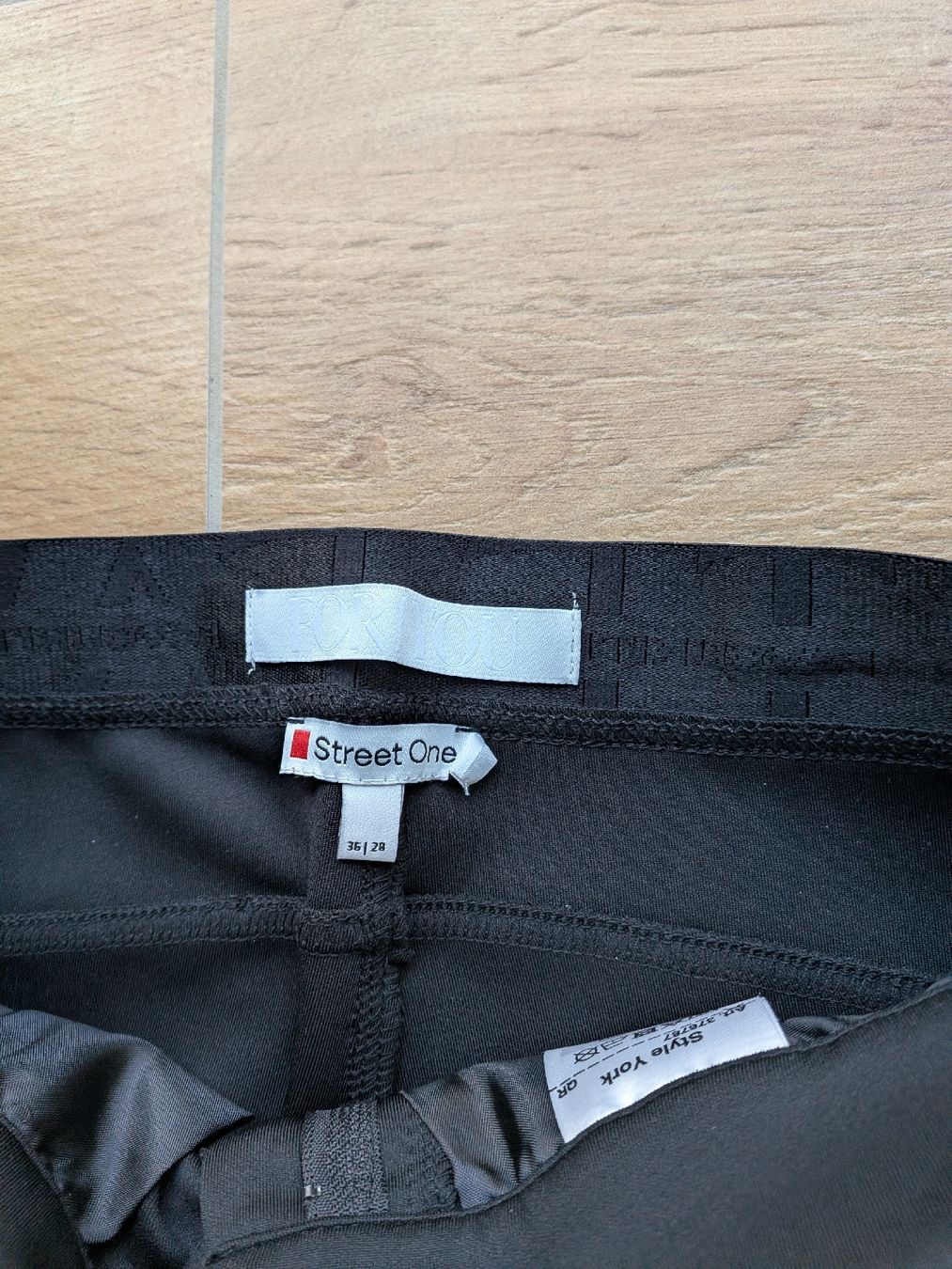 Pantaloni: Street One Stoffhose Style York – Nuovo (secondo la descrizione) da Eschenbach SG venduto da SanFranciscoCalifornia 1