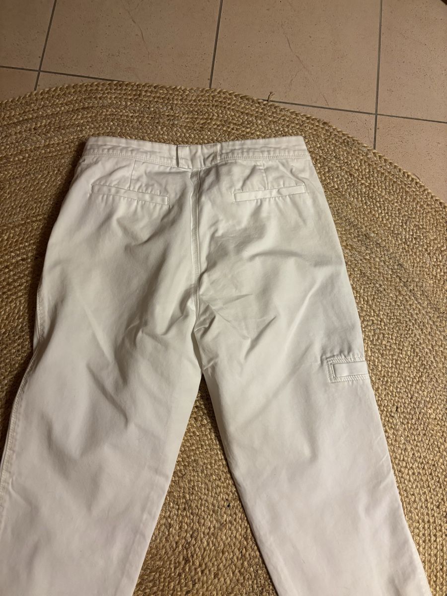 Esprit Pantalons: Pantalon Esprit  – D'occasion à Blonay par Ollorvi 1
