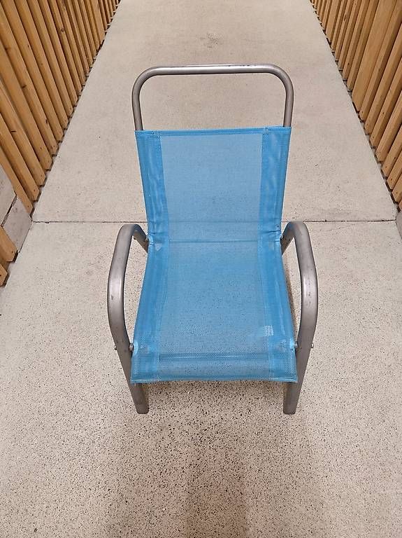 Sedie: Gartenstuhl Kinder rot & blau – Usato da Zürich venduto da valerio.censori