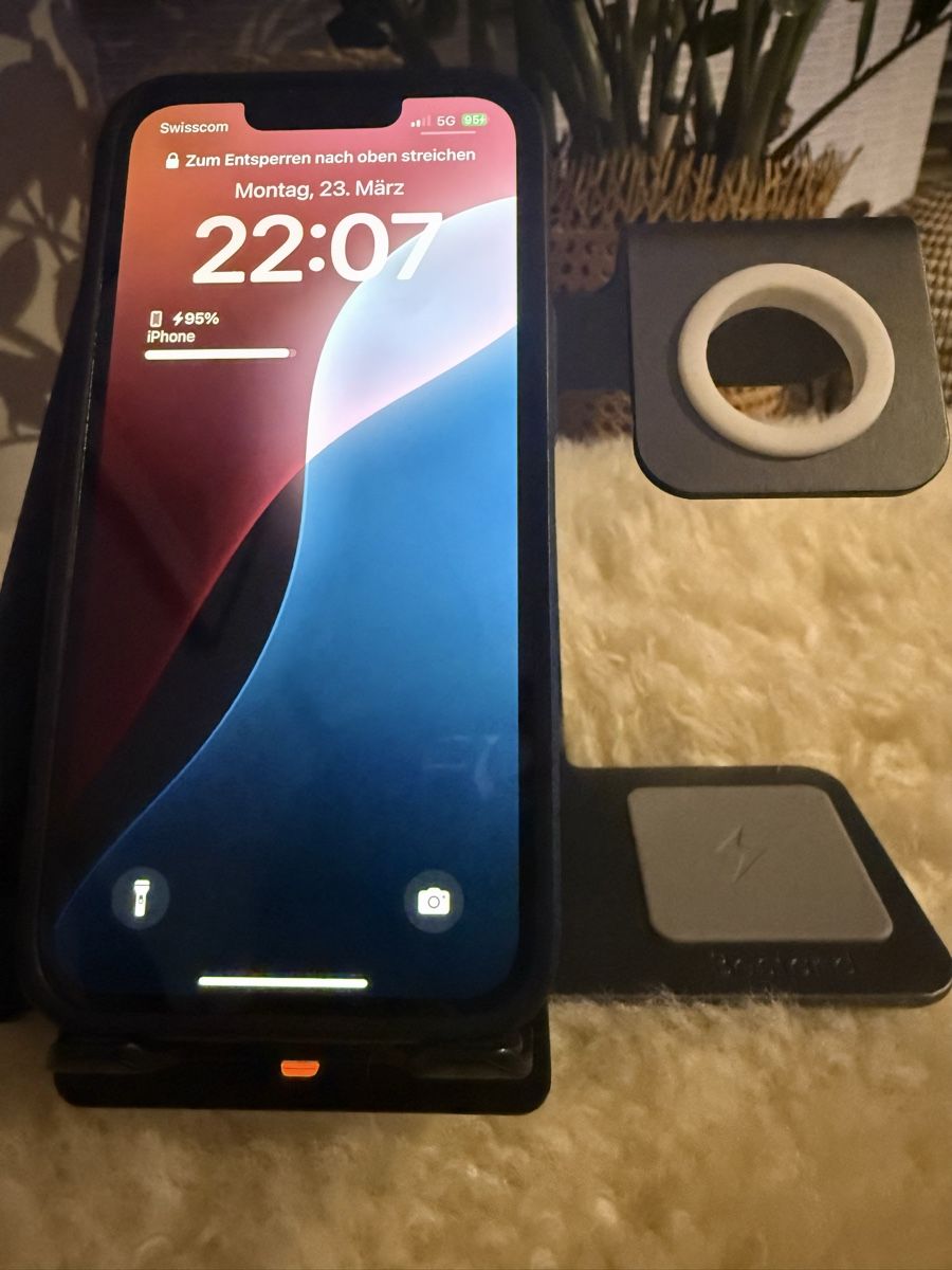 Docking station: Bestand 3in1 Wireless Charging Station – Usato da Rheinfelden venduto da seline.n 5