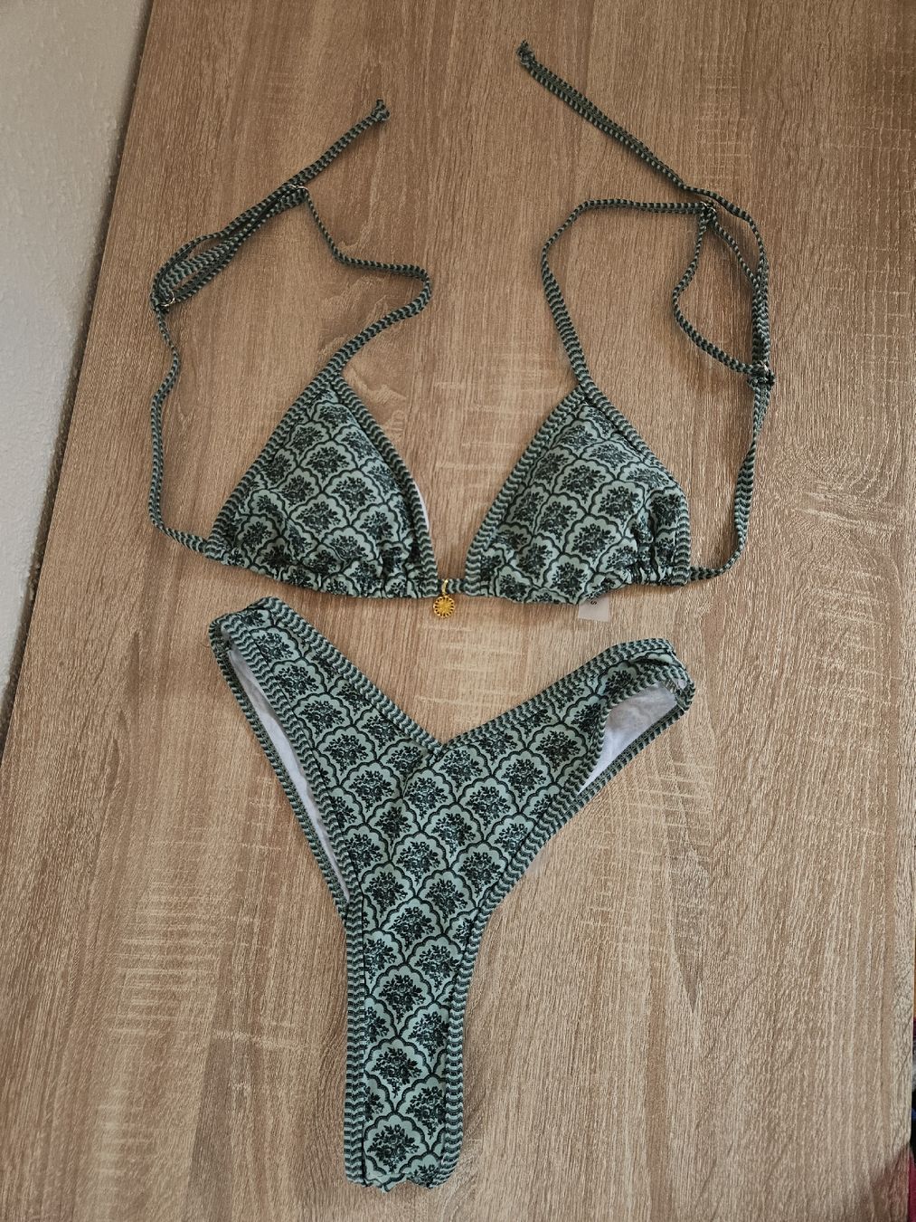 Shein Maillots de bain & Bikinis: Bikini von Shein grün mit Muster – Neuf (Voir description) à Ebikon par SecondChance_byM