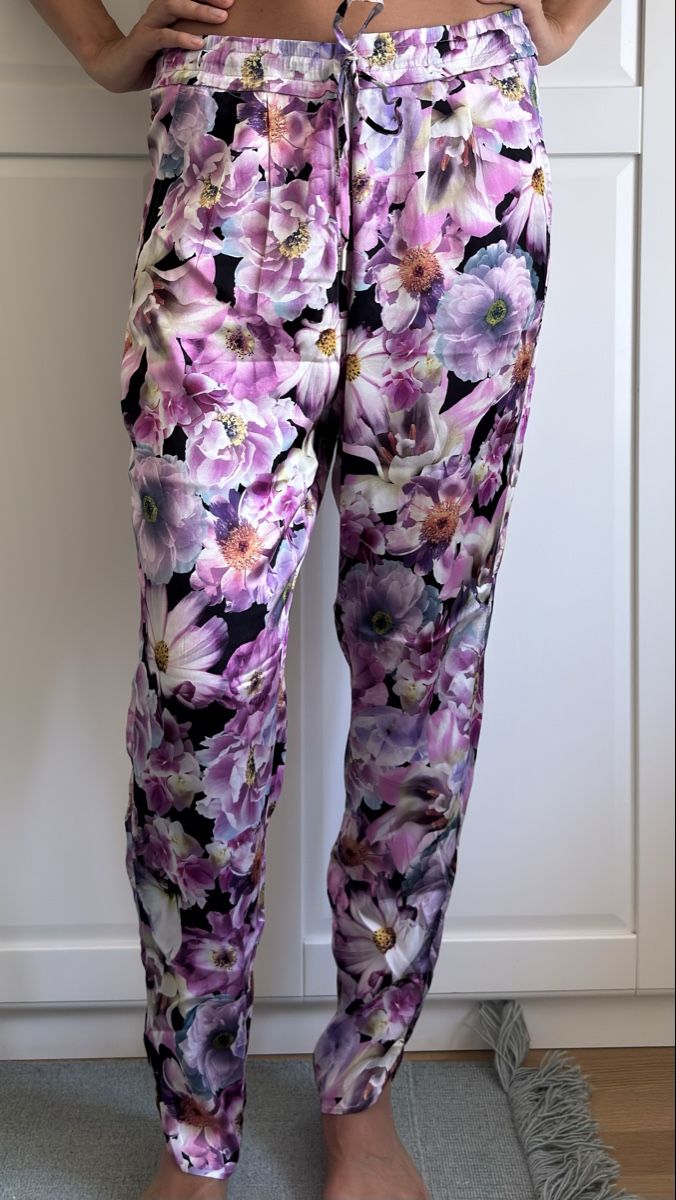 Cambio Pantaloni: Cambio Silk Panta Size 42  – Usato da Genève venduto da gvokiii