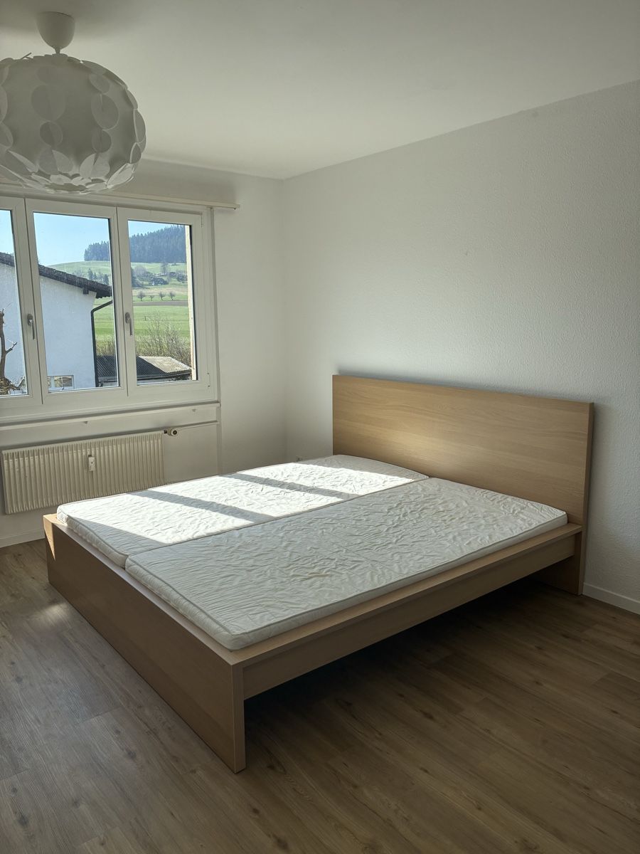 Betten: IKEA Bett Malm 180x200 inkl. Lattenroste  – Gebraucht aus Konolfingen von Vienna25 2