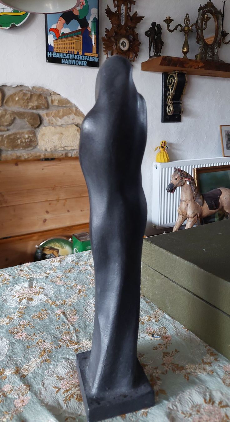 Statuette: Art Deco Gusseisen Madonna – Usato da Siblingen venduto da rantiques 2