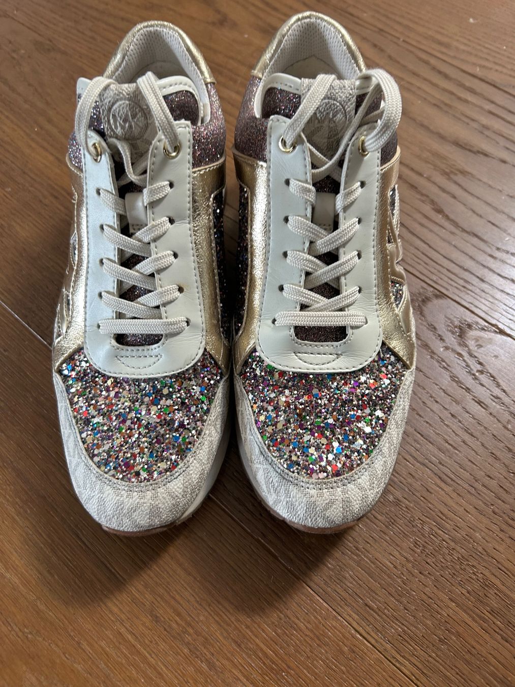 Michael Kors Scarpe da donna: Turnschuhe Michael Kors mit Strass – Usato da Schwyz venduto da lookatit