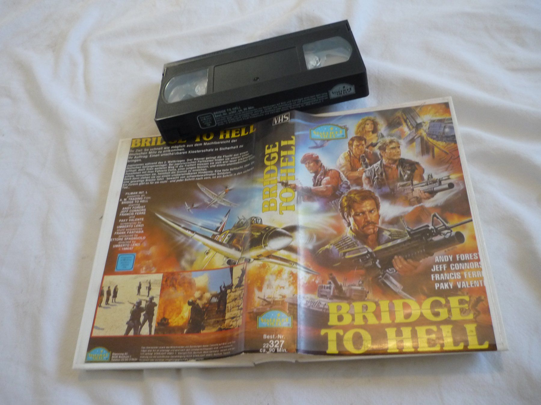 Musicassette: VHS Kassette Erstausgabe - Bridge To Hell – Usato da Beringen venduto da Flatretriever 1