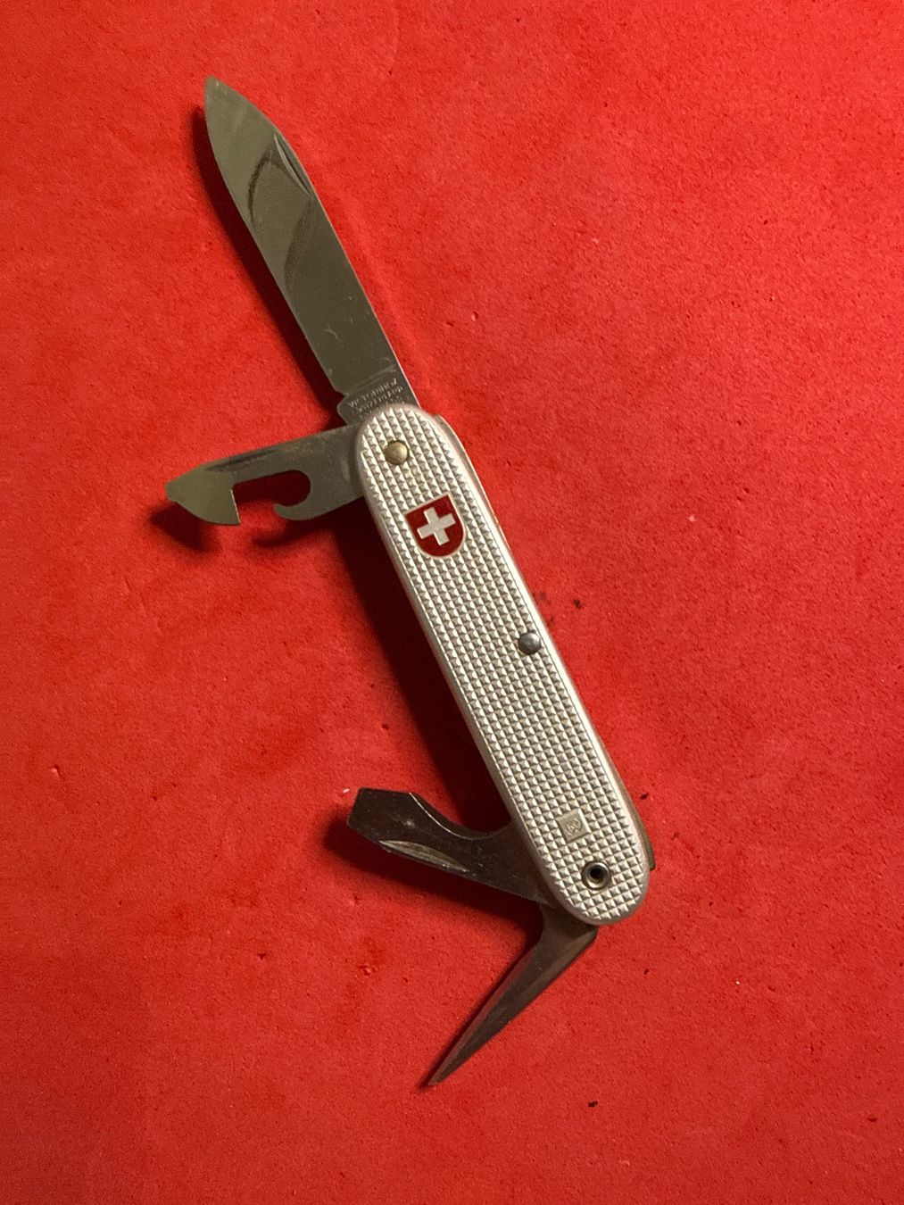 Victorinox Coltelli tascabile: Victorinox Militär Sackmesser 81 – Usato da Pfeffingen venduto da Allhandelklgwatches