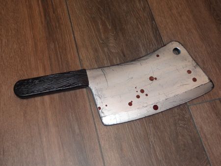 Faux couperet de boucher plastique sanglant déguisement