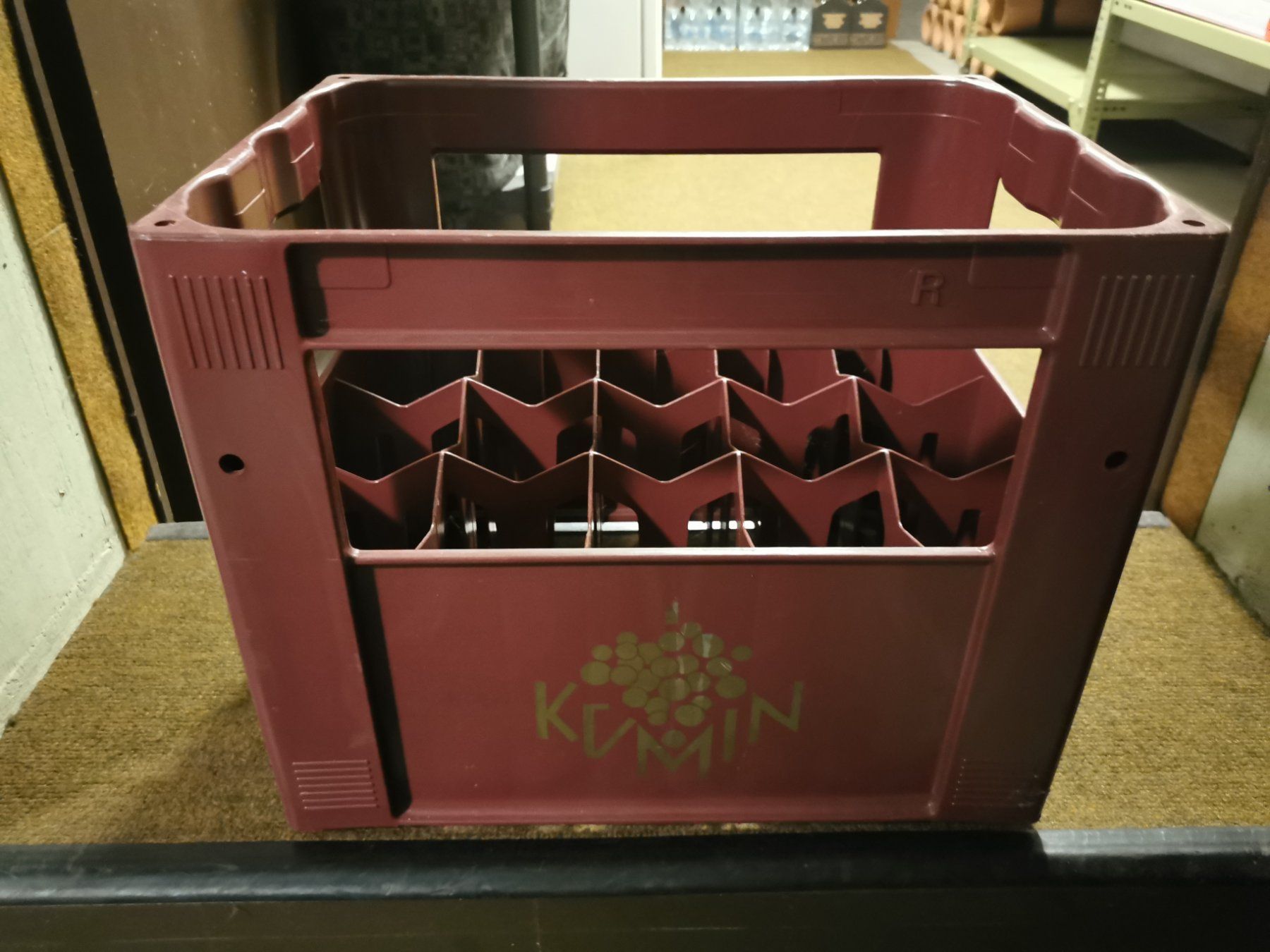 Caisses de transport: Getränkekiste – D'occasion à Glattfelden par sut_q8d2