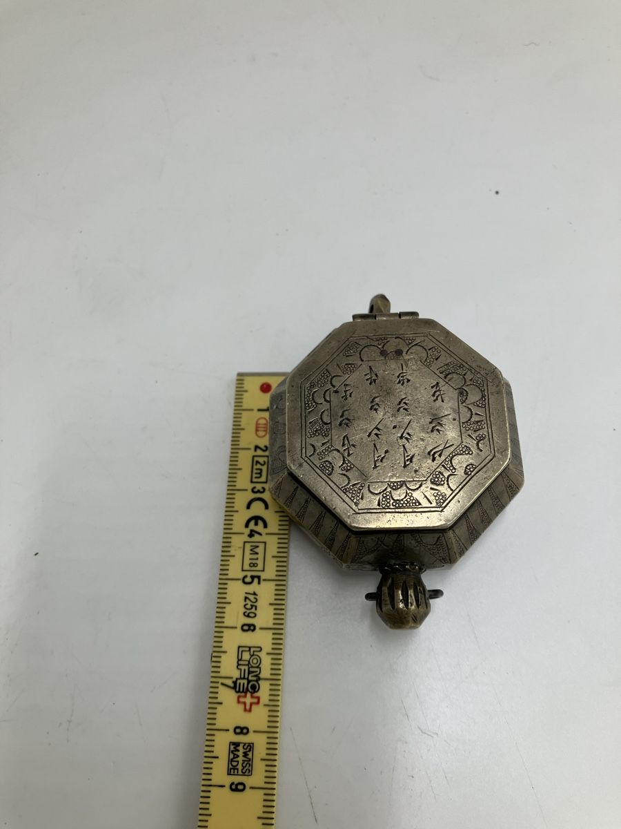 Statuette: Objet ancien chinois  – Usato da fribourg venduto da Retroverso 7