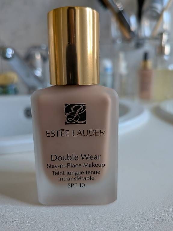 Estée Lauder Make-up: Estee Lauder MakeUp – Usato da Binz venduto da Mimi_