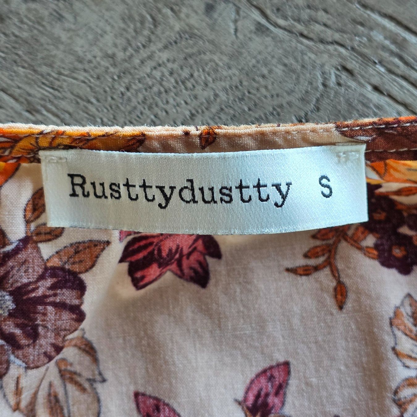 Camicette: 🐸 RUSTTYDUSTTY BLUSE S VISKOSE BLUMEN MUSTER – Usato da Môtier (Vully) venduto da Frogs 7