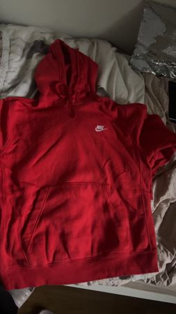 Roter Nike Hoodie Grösse M