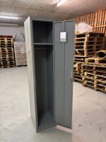 Spind Metall Kleiderschrank grau gebraucht Zustand