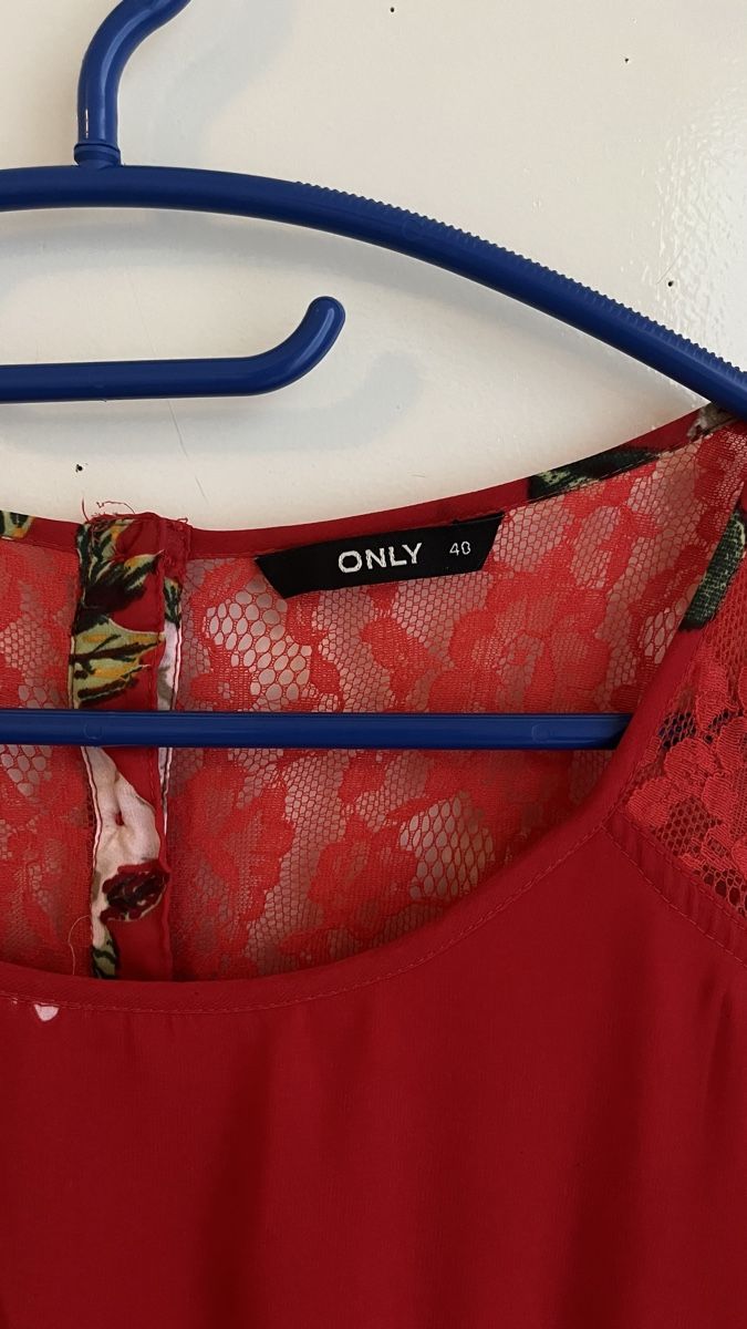 Only Vestiti: Sommerliches, rotes ONLY Kleid mit Blumenmuster, Gr. 40 – Nuovo (secondo la descrizione) da Schübelbach venduto da lan_2rdc 3