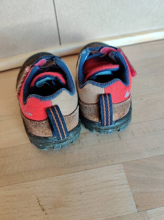 Scarpe per ragazzi: Quechua Gr.22 – Usato da Wald ZH venduto da m1fische01 1