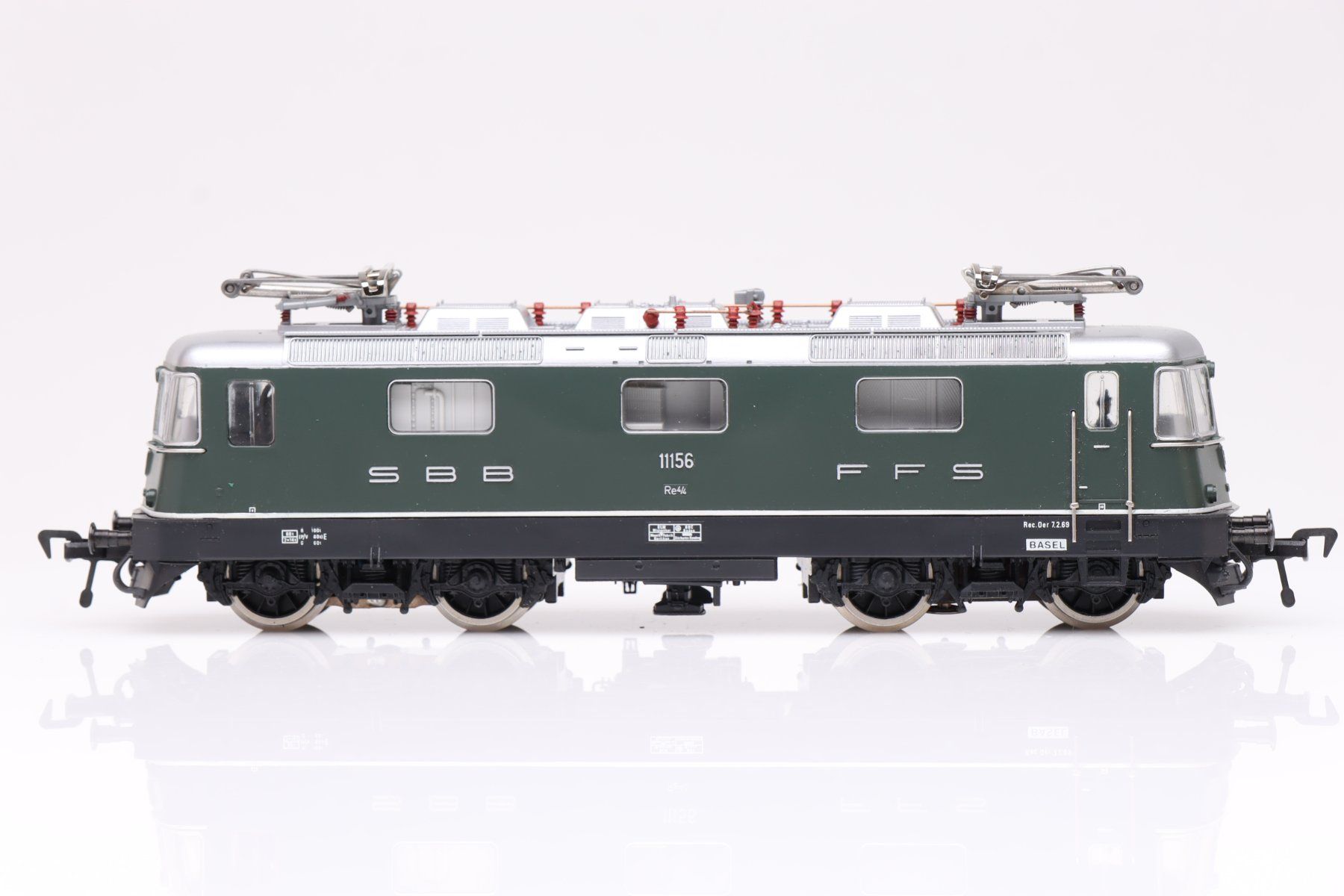 Fleischmann Modellini di ferrovie: Fleischmann 4340 SBB Re 4/4" grün DC, H0 – Usato da Ried (Muotathal) venduto da Modellbahn.swiss 2