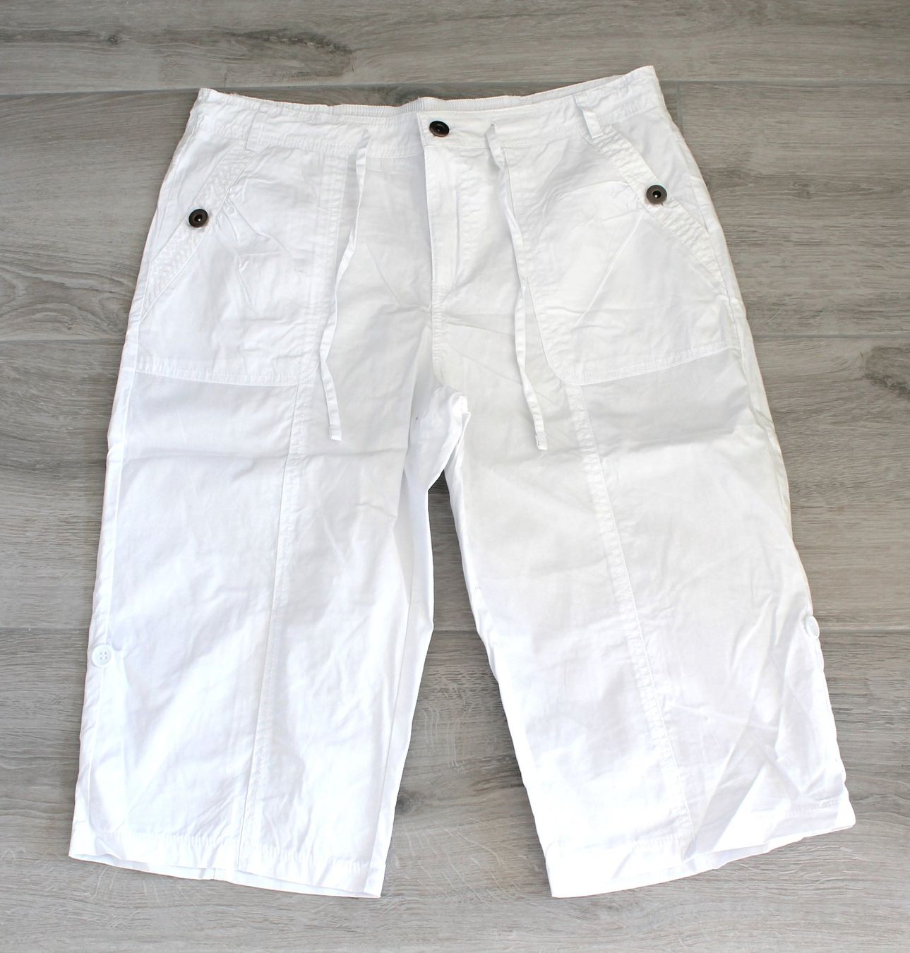 Pantaloni: Pantacourt neuf taille L – Nuovo (secondo la descrizione) da Chez-le-Bart venduto da jasse