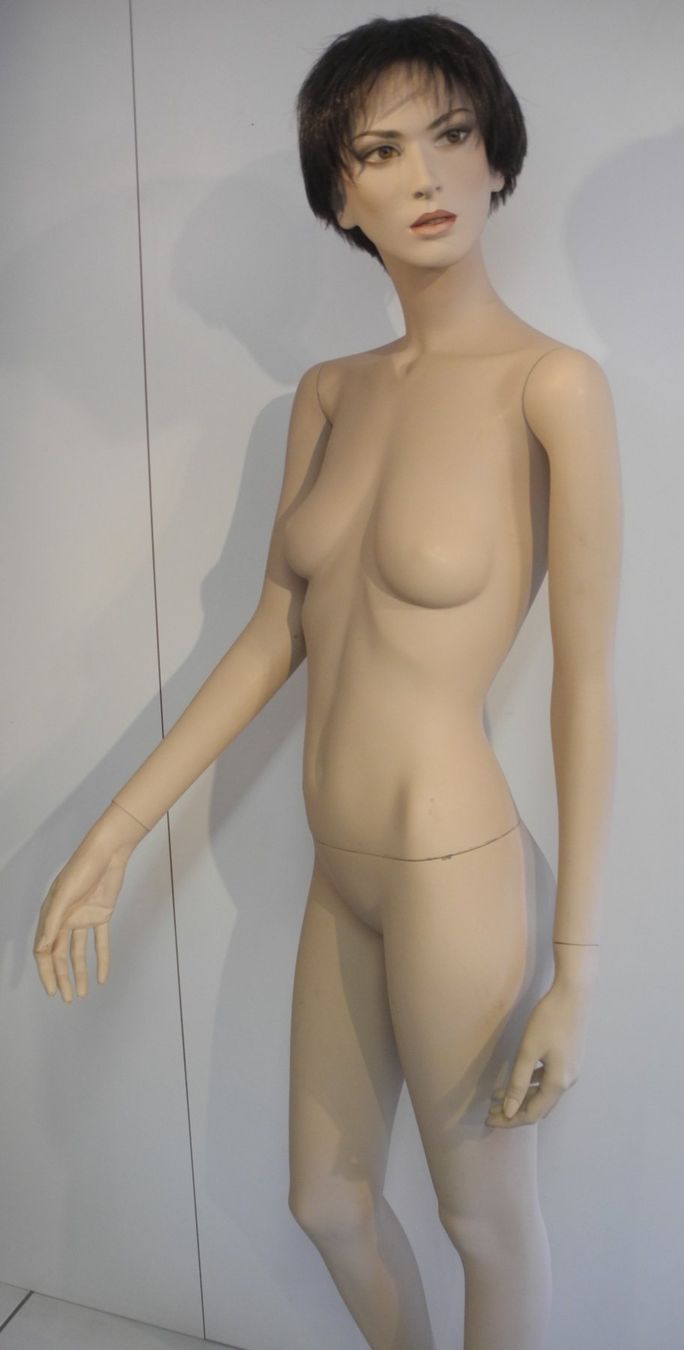 Altro in Decorazioni & Accessori: Schaufensterpuppe / Mannequin antik "Bianca" – Usato da Kottwil venduto da Crazyrolf 2