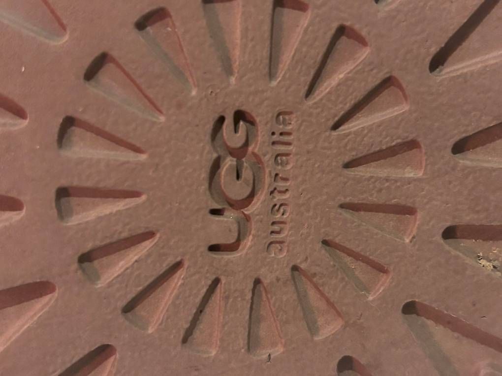Damenschuhe: ugg – Gebraucht aus Le Lignon von jm__k2lf 3
