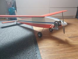 RC Modellflugzeug aus Holz, 40 Jahre alt mit MAX OS 20 Motor