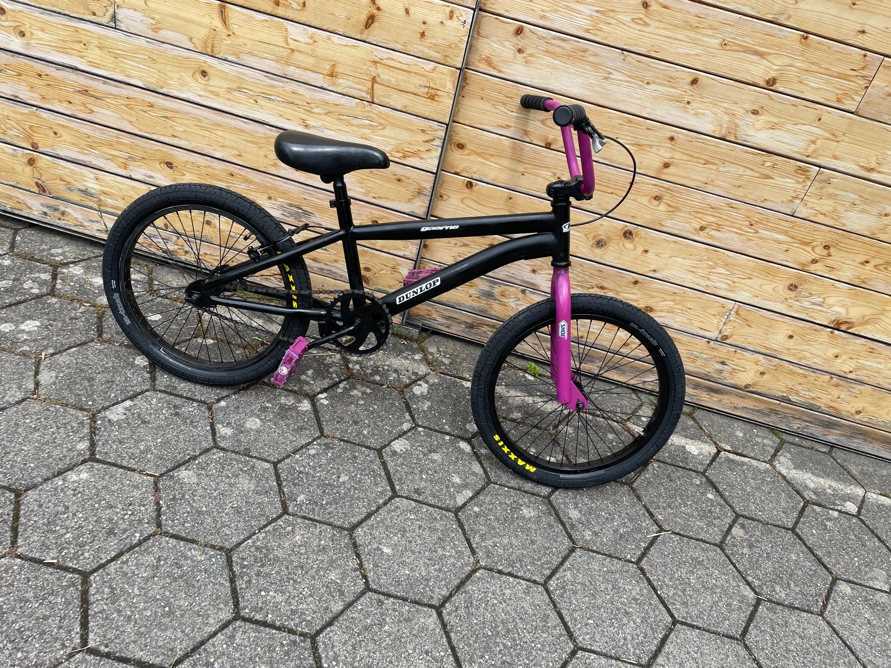 Biciclette: BMX Velo, Schwarz mit Pink – Usato da Kleinwangen venduto da cwy_2l5p