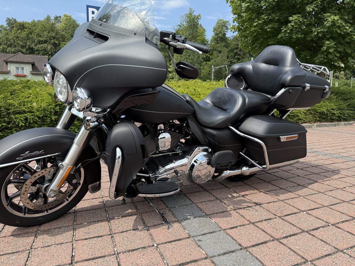 Harley-Davidson Touring: Harley Davidson Electra glide – Gebraucht aus Niederhasli von TurboDriven 3