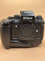 Nikon F4 / F4s mit MF-23 Datenrückwand