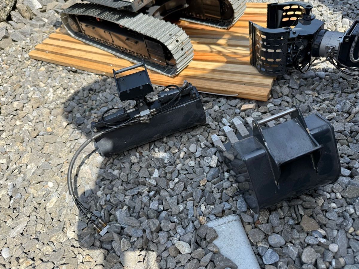 Modellismo RC: RC Bagger  Hydraulisch Egli – Usato da Altdorf UR venduto da modellbau-widmer 5