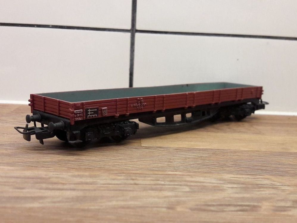 Wagon fourgon plat à essieux - Piko G 37958 - brun, DR
