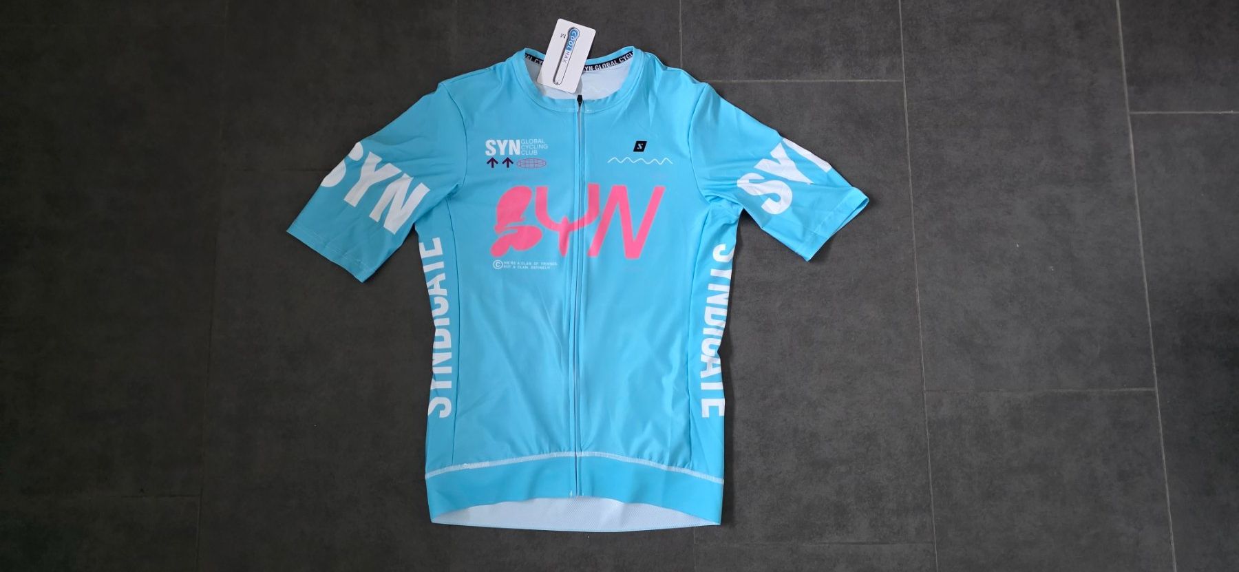Canottiere & Pantaloni: Velotrikot SYN / Grösse M – Nuovo e nell'imballaggio originale da Wittenbach venduto da Hase113