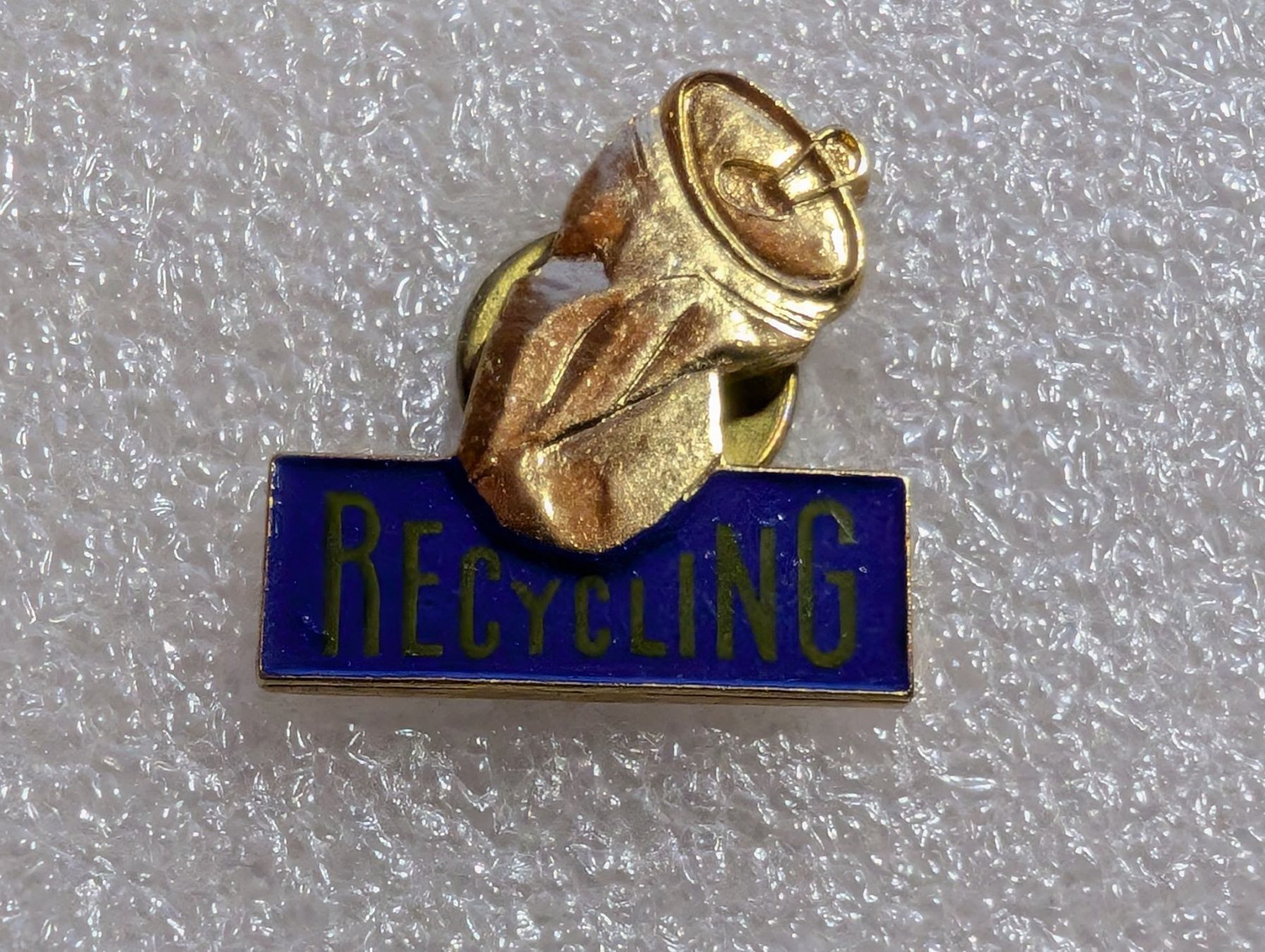 Plaketten & Abzeichen: Ansteckpin 203: Alu Recycling – Gebraucht aus Oppligen von Pin-Fall-Shop