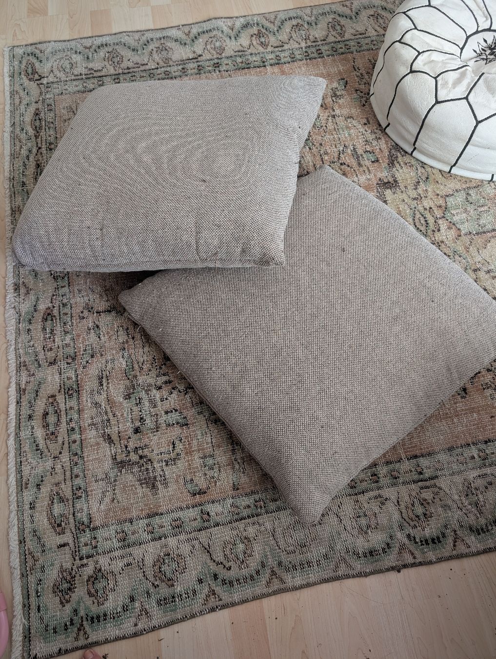 Cuscini: Sitzkissen beige/dunkelbraun – Usato da St. Gallen venduto da nadinewho