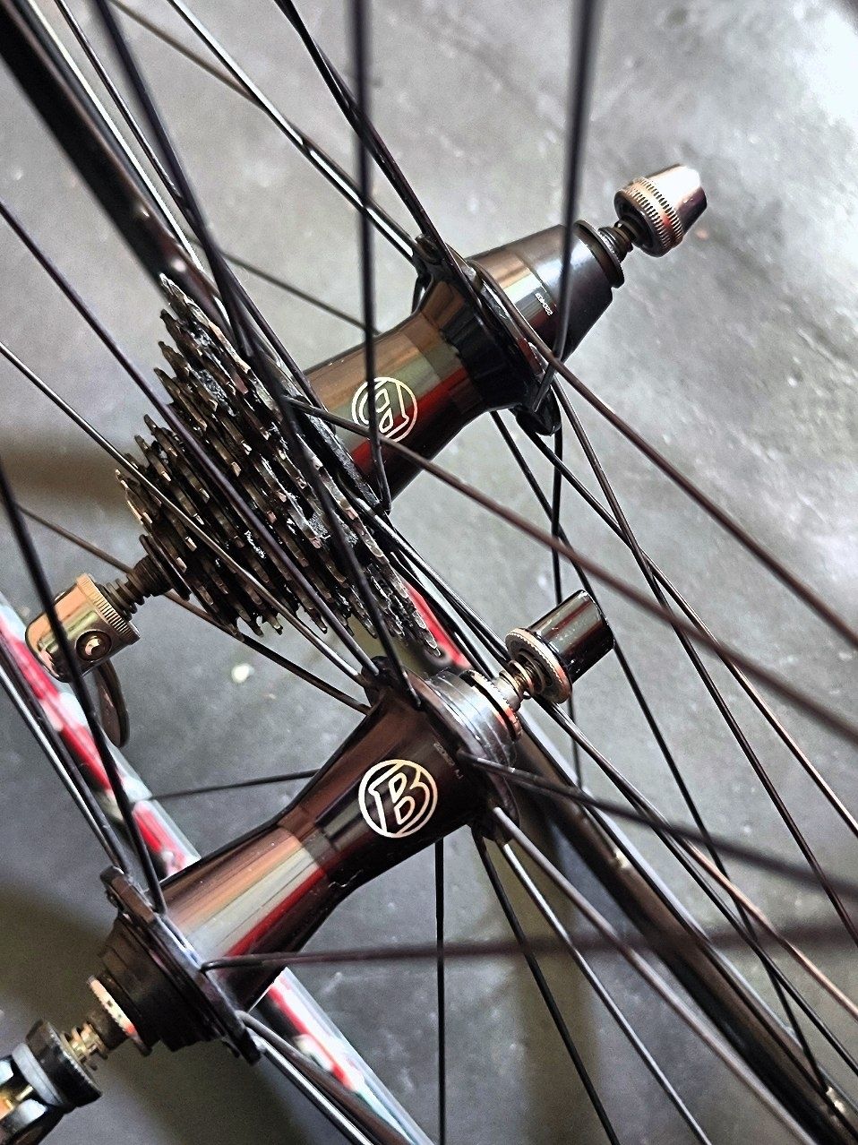 Jantes: Bontrager Wheelset 700c Cassette Used – D'occasion à Grindelwald par vla_z6zz 3