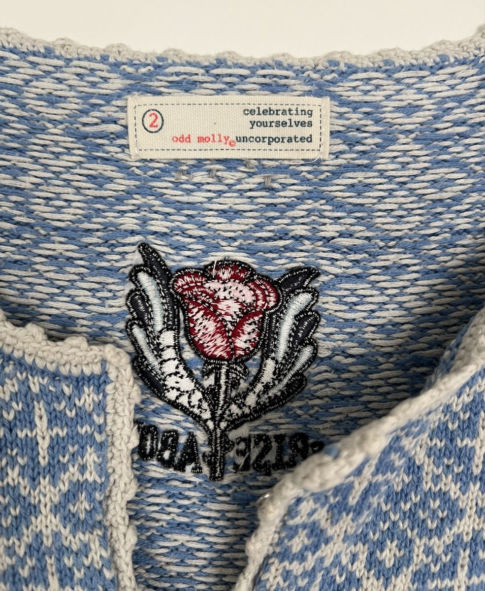 Odd Molly Pulls & Sweat-shirts: Odd Molly Pullover blau weiss Grösse 2  – D'occasion à Uster par Family_Boutique 2