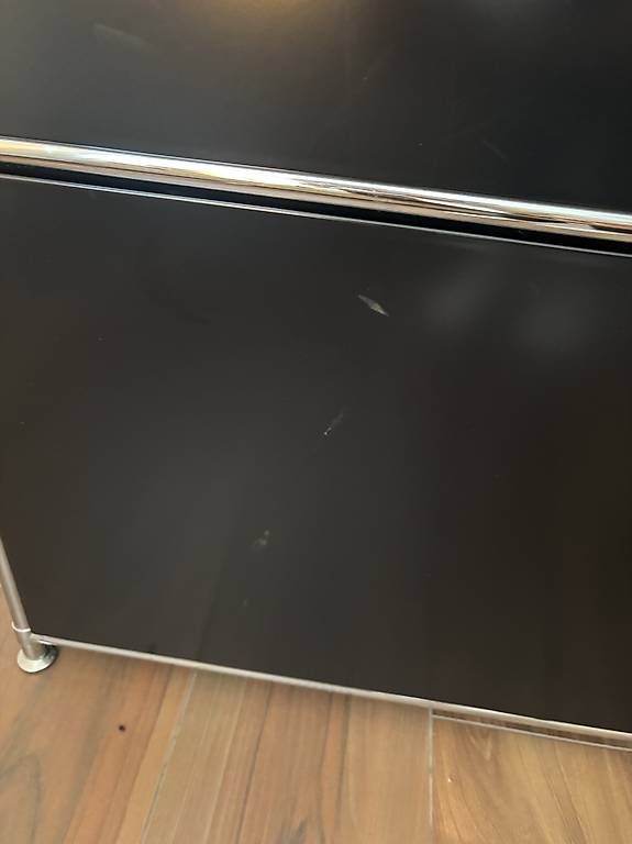 Cassettiere: Sideboard / Kommode im USM-Stil  Schwarz/Chrom – Usato da Neukirch a.d. Thur venduto da DeliaS. 2