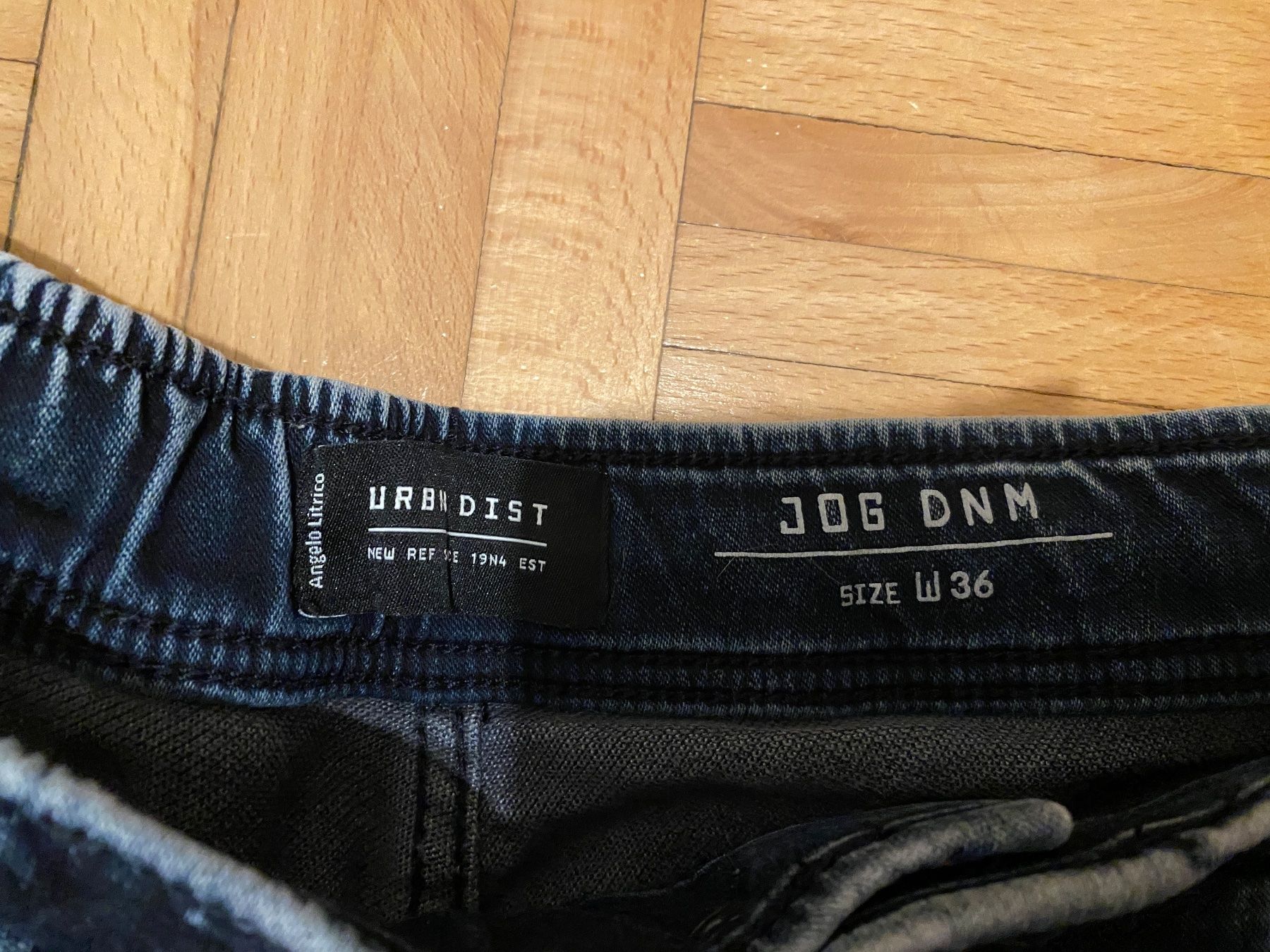 Pantaloni: Kurze Hose, Grösse W36 – Usato da Zürich venduto da Wim-Broccoli 2