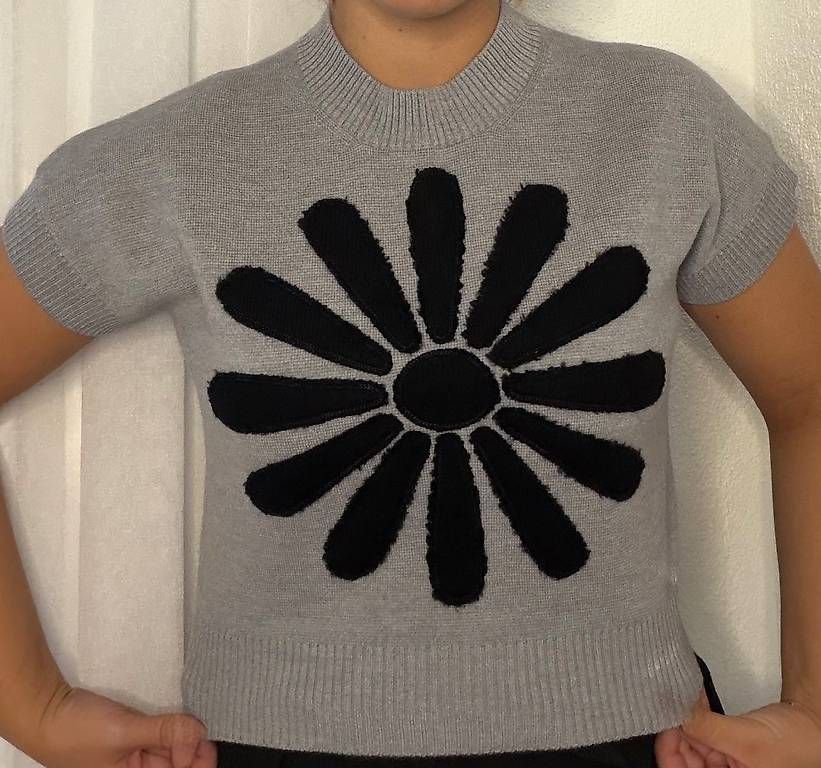 Pulls & Sweat-shirts: Kenzo Paris Strickpullover mit Blumenmotiv – Neuf avec emballage d'origine à Rorschach par Tara234 3