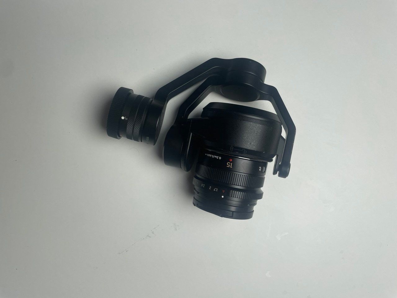 DJI Videocamere: Dji Zenmuse X5S et filtre – Usato da Estavayer-le-Gibloux venduto da Petitpierretheo 1