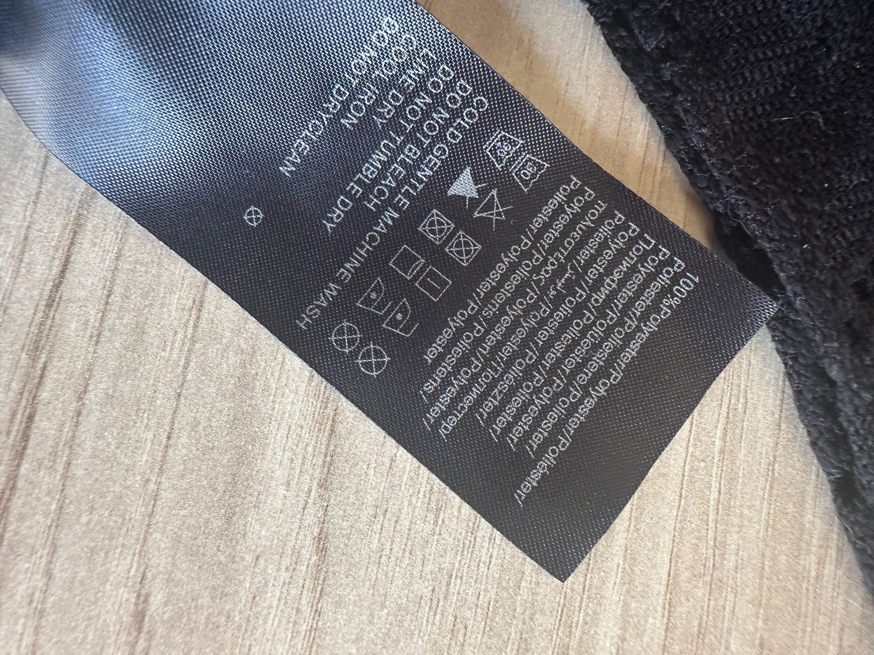 Top: Haut noir – Nuovo (secondo la descrizione) da Lausanne venduto da sou_w9bl 6