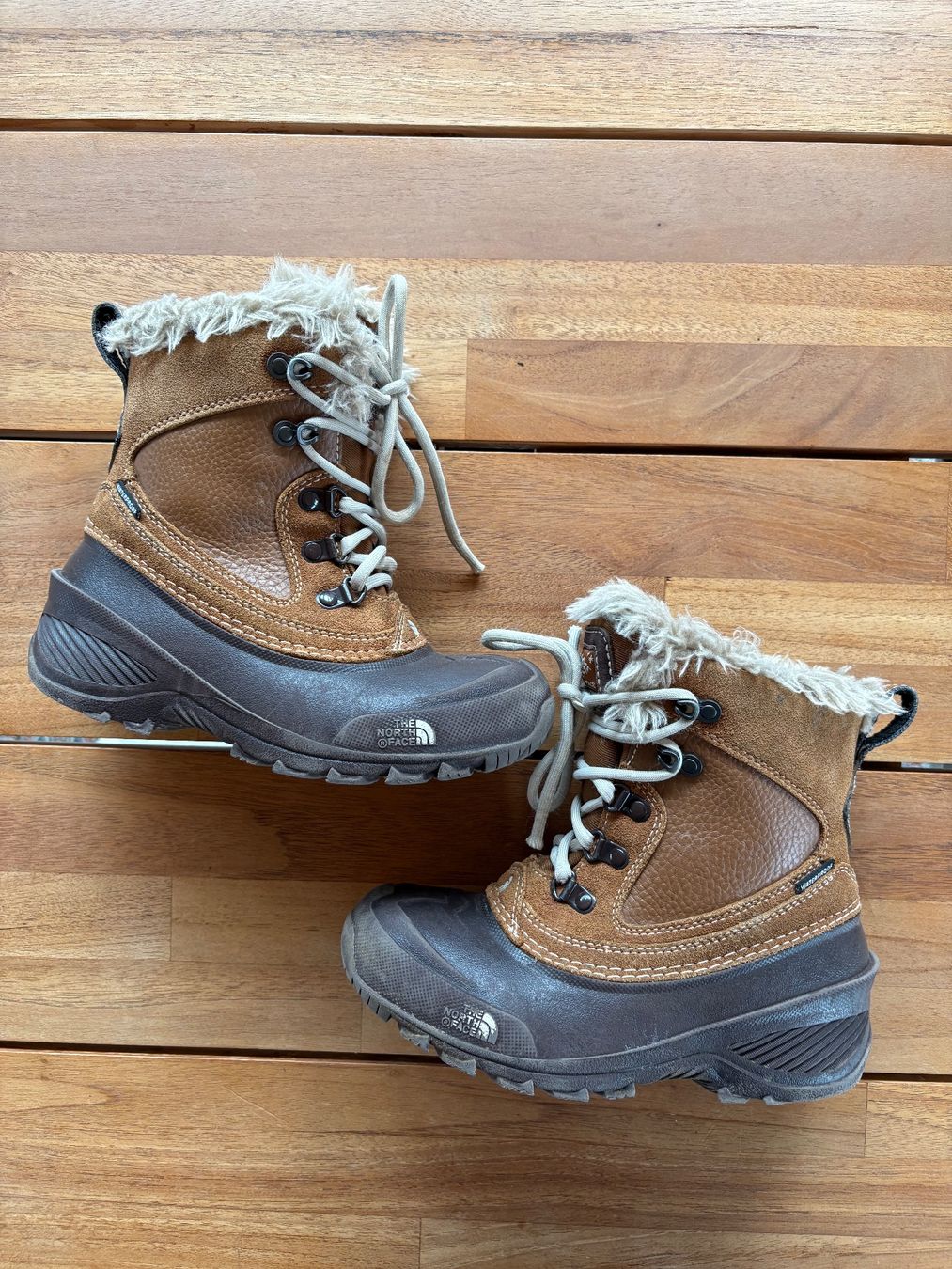North Face Scarpe per ragazzi: Winterschuhe von North Face, Grösse 32 – Usato da Aesch BL venduto da snezienka53