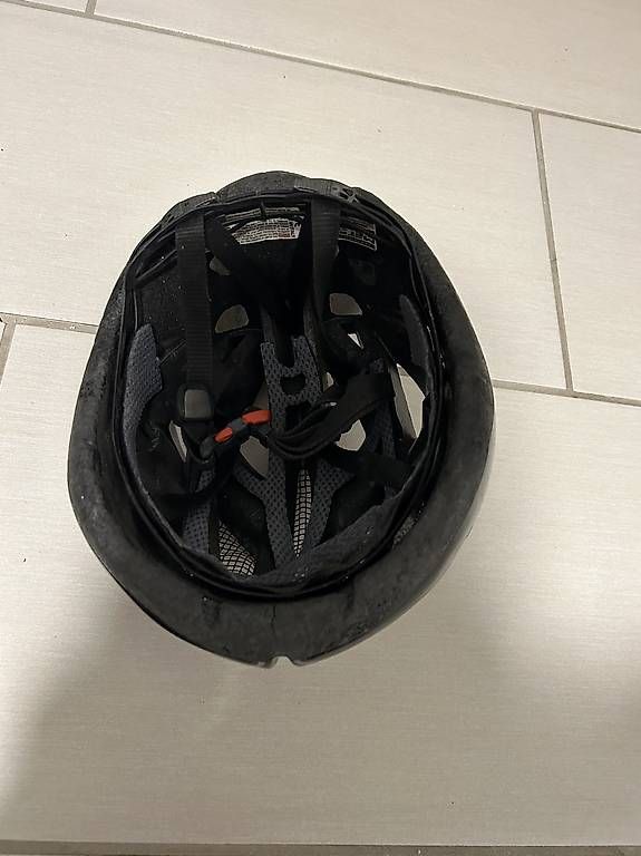 Caschi: Schwarzer Velohelm / Fahrradhelm Grösse verstellbar – Usato da Bachs venduto da jok_8p6r 2