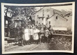 VINTAGE FOTO SCHWEIZER ARMEE SOLDATEN UND OFF. IM FELDE
