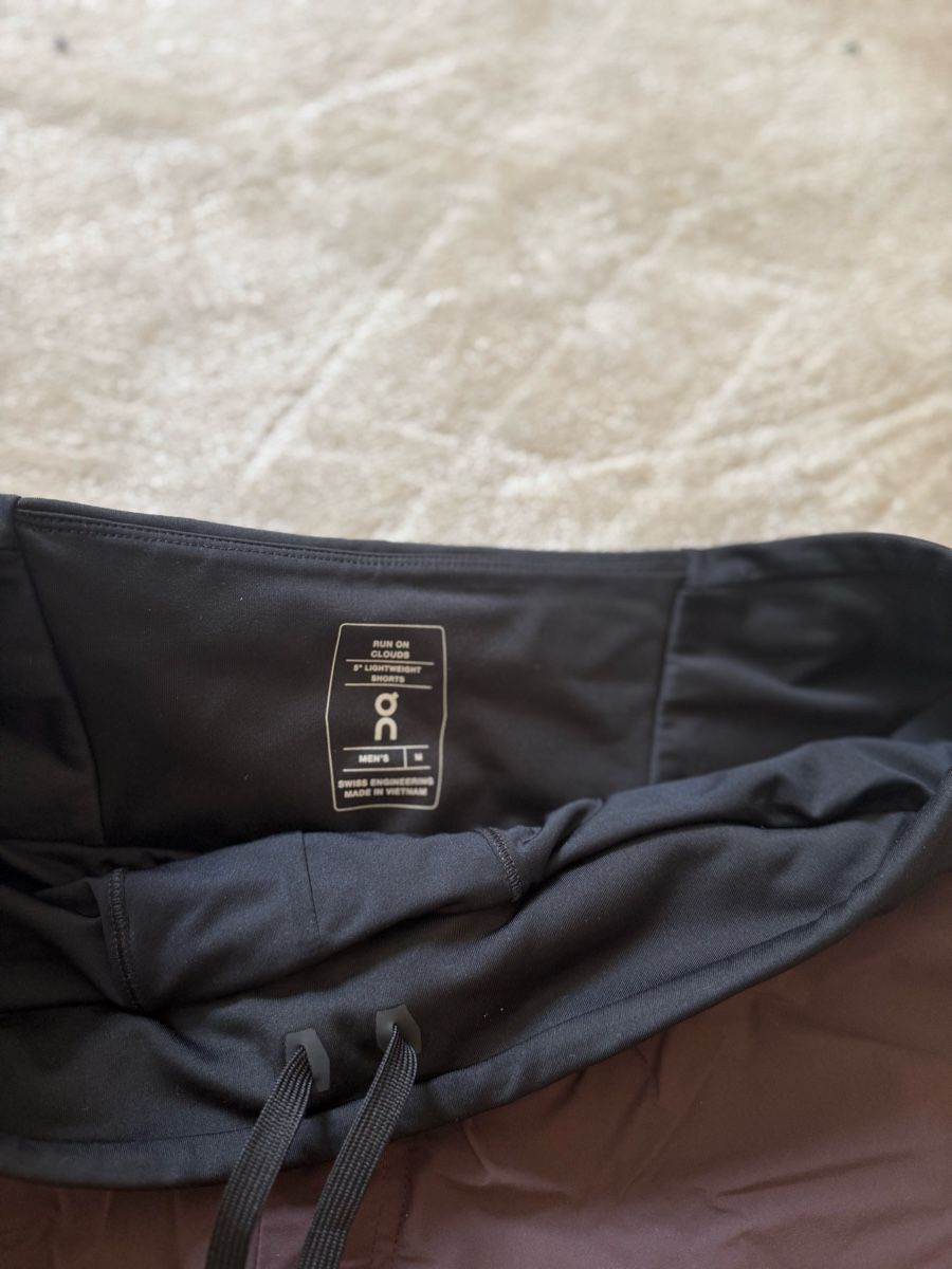 Hosen: On Lightweight shorts (M) – Gebraucht aus Bern von Laufsport3000 2