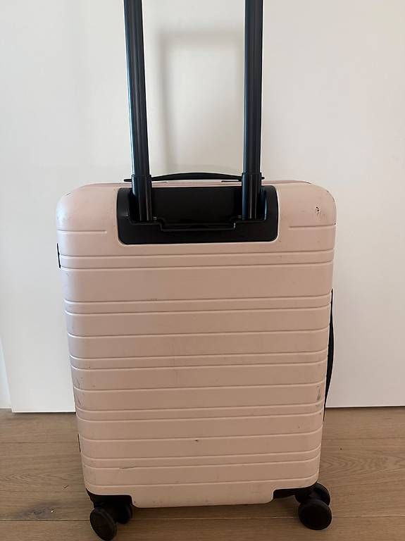 Reisekoffer: Koffer - Horizn Studios Small Hardshell Suitcase Pink  – Gebraucht aus Zürich von lau_pz7b 3